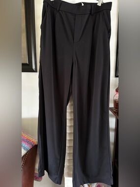 HALARA Women’s Medium Petite Black Pants